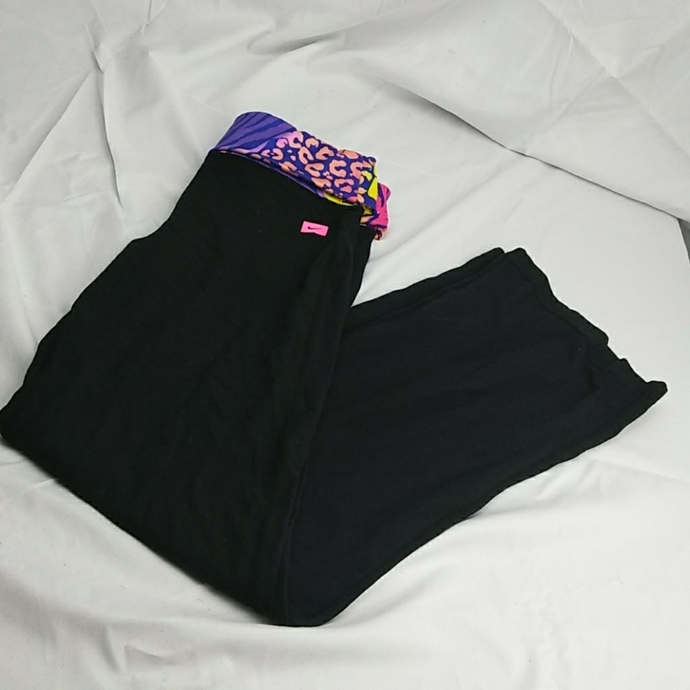 Nike girls leggings black size large